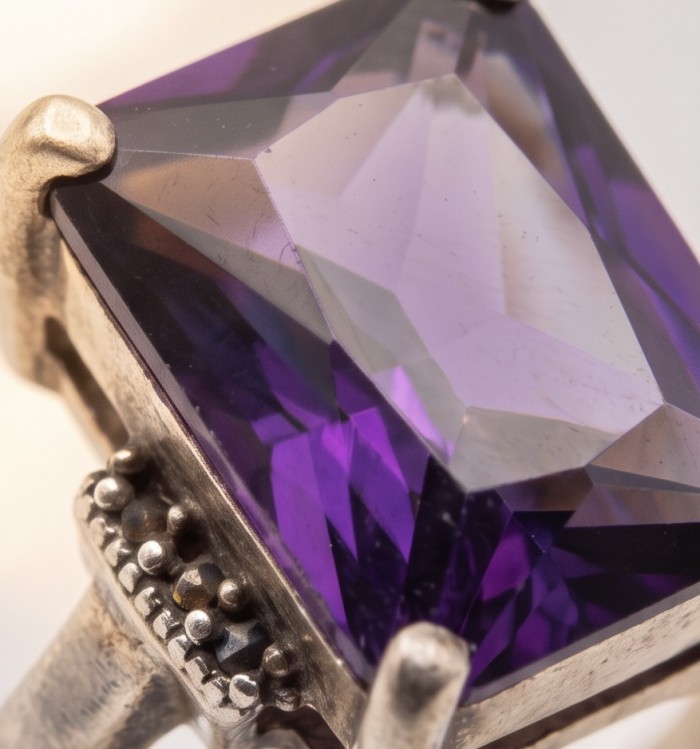 Purple Symphony 15.5 carat natural Amethyst rhodium over .925 Sterling Silver Handcrafted Ring size 8 - Close-up of 15.5 carat natural Amethyst in rhodium setting