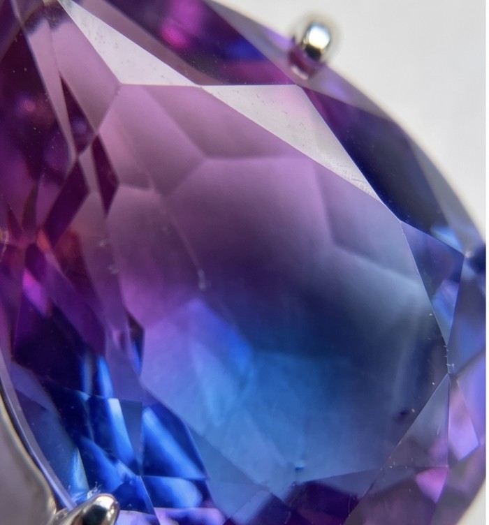Spectacular Genuine 8.2 CARAT Alexandrite .925 Sterling Silver .925 Sterling Silver handcrafted Pendant - Stone close-up of 8.2 carat Alexandrite in sterling silver setting