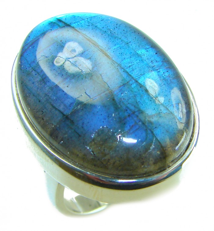 Shimmering Natural Labradorite .925 Sterling Silver handcrafted Large ring size 7 adjustable - Close-up of shimmering natural labradorite in .925 sterling silver ring