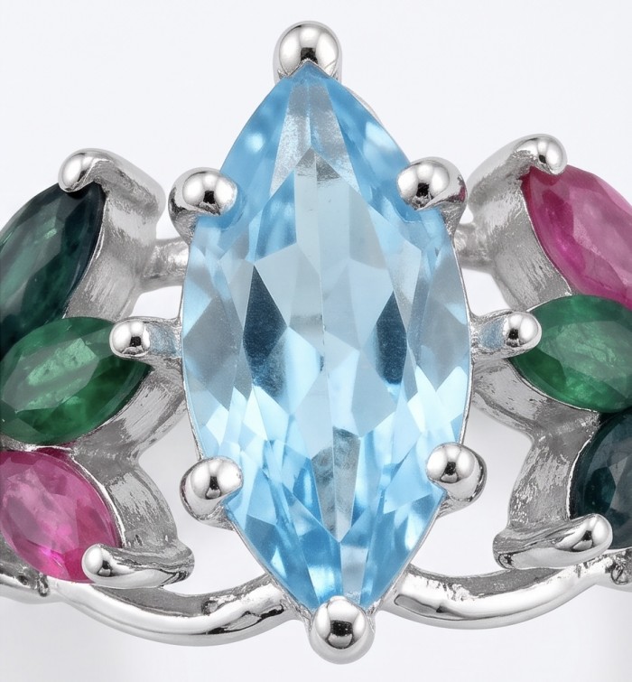 Pacifica 1.8 carat Swiss Blue Topaz .925 Sterling Silver handcrafted ring size 7 - Close-up of Pacifica Swiss Blue Topaz ring in .925 Sterling Silver