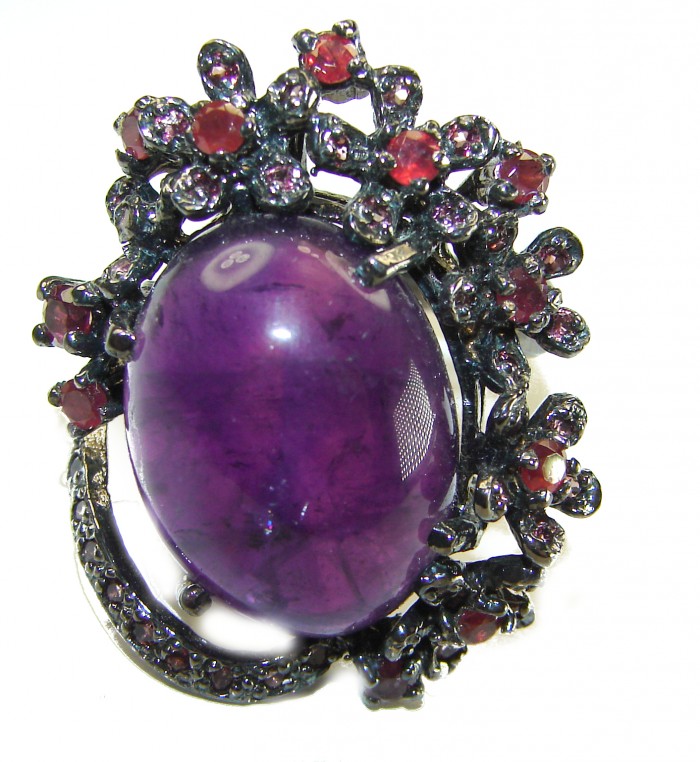 Purple Garden 25.5 carat Amethyst .925 Sterling Silver dipped black rhodium Handcrafted Ring size 9 - Close-up of Purple Garden 25.5 carat Amethyst ring with floral design.