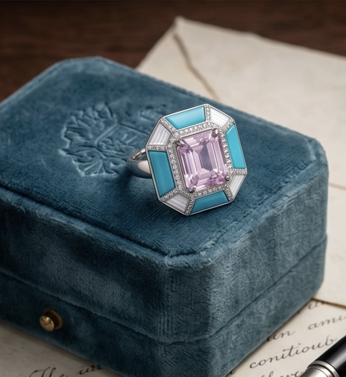 Emily - Art Deco -Precious genuine 10.2 carat Kunzite inlay Turquoise .925 Sterling Silver handcrafte Cocktail Ring s. 6 1/4 - Art Deco ring with 10.2 ct Kunzite, top view on velvet box.