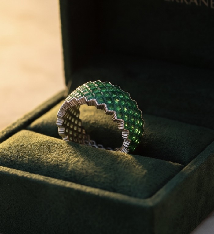 Eliza - authentic 8.7 carat Emerald .925 Sterling Silver Eternity Ring size 6 1/2 - Side view of Eliza emerald ring in green velvet box