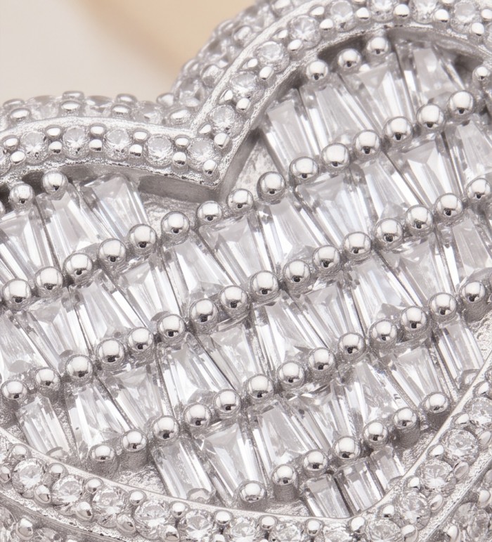Art Deco Precious Heart - 10.5 carat White Sapphire .925 Sterling Silver Handcrafted Statement Ring size 7 1/4 - Close-up of heart-shaped white sapphire jewelry detail.