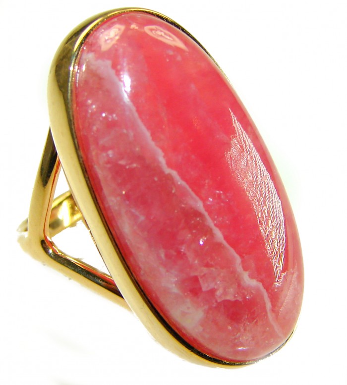 Large top quaity Argentinian Rhodochrosite 18K Gold over .925 Sterling Silver handmade ring size 7 1/2 - Side view of large Argentinian Rhodochrosite in 18K gold setting