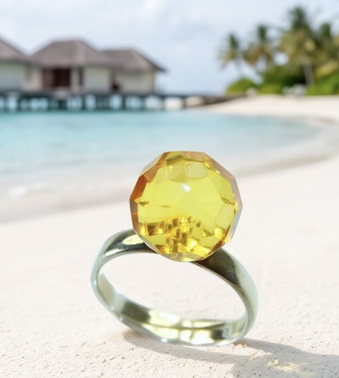 Modern Concept Golden Sphere - Natural faceted Baltic Amber 18K Gold over .925 Sterling Silver ring s. 8 - Golden amber ring, stone close-up on beach background.